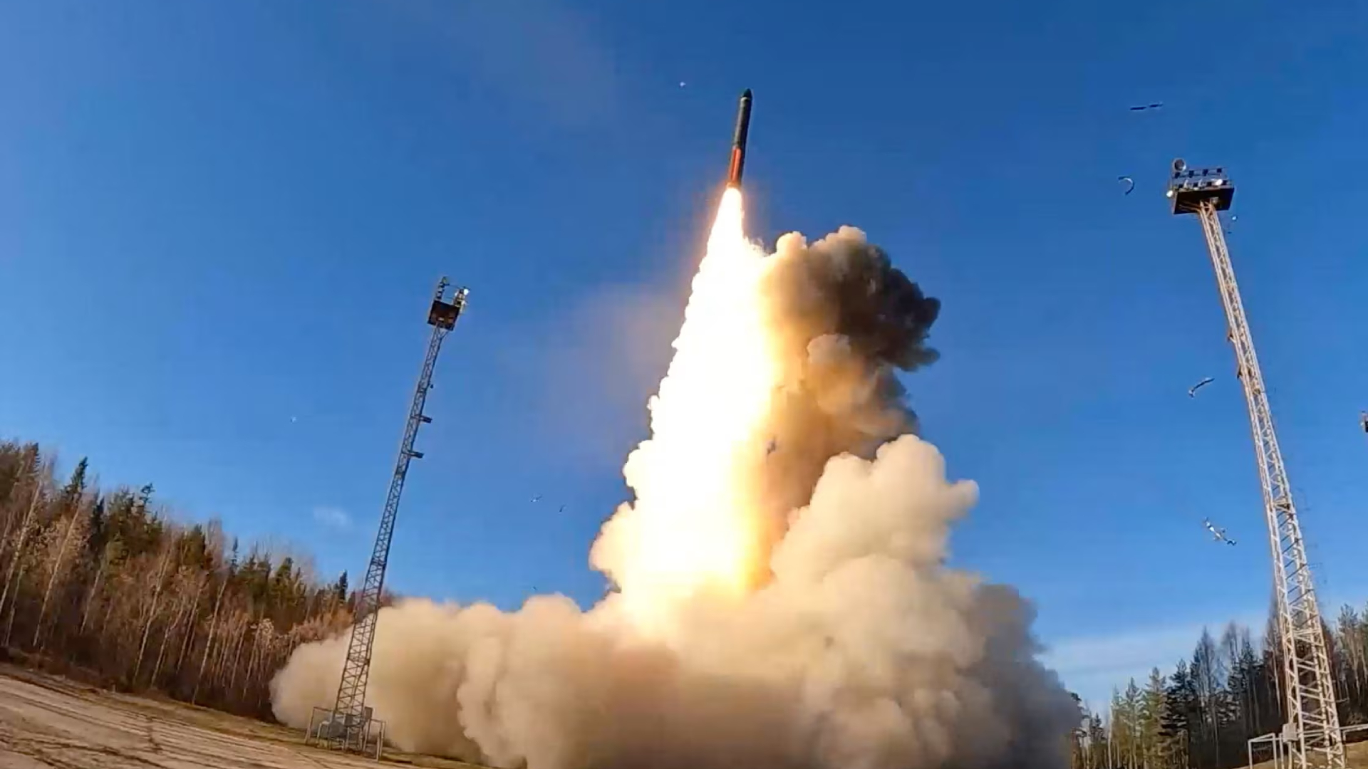 পুতিন-ট্রাম্প বৈঠক স্থগিতের পর রাশিয়ার পারমাণবিক মহড়া